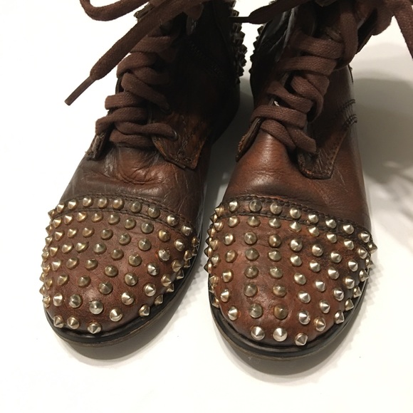 Steve Madden Tarnney Brown Leather Studded Combat Boots Size 7M - Picture 3 of 13